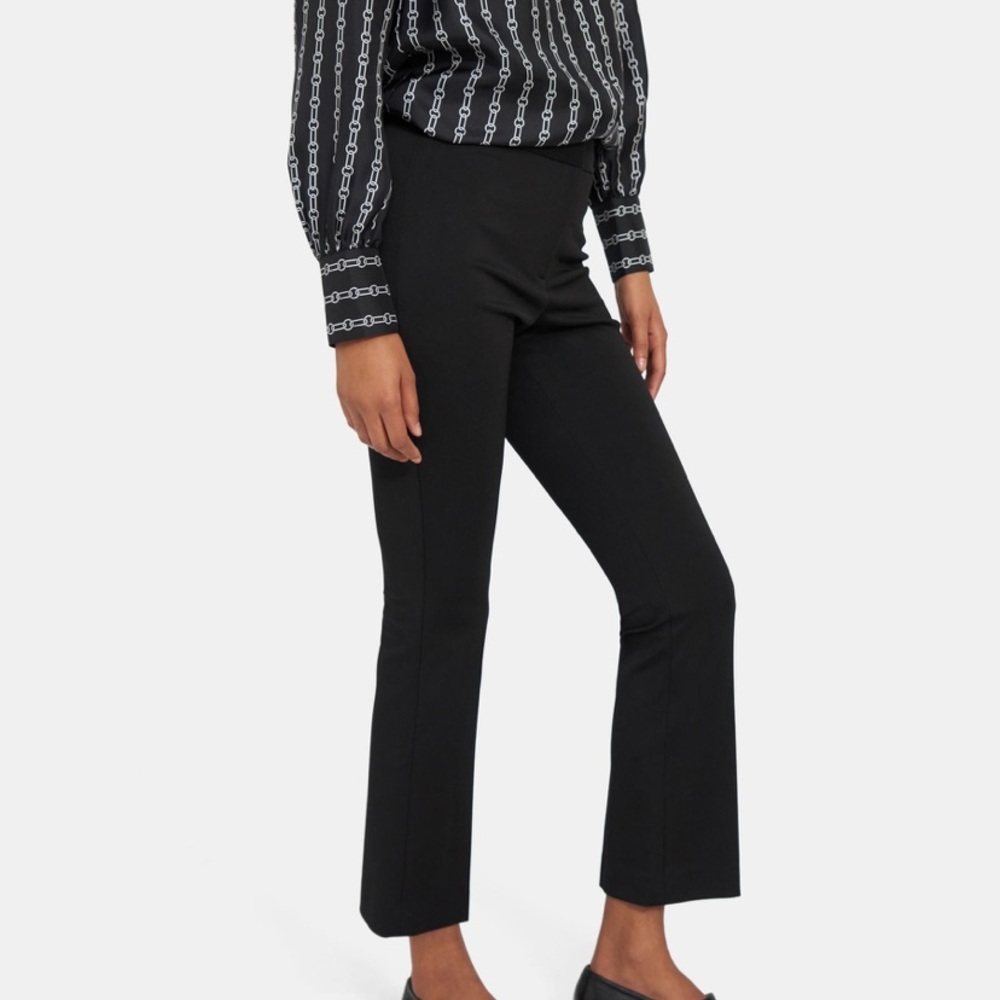 Theory Flared Crop Pant in Stretch Knit